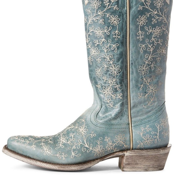 combat boots with heel